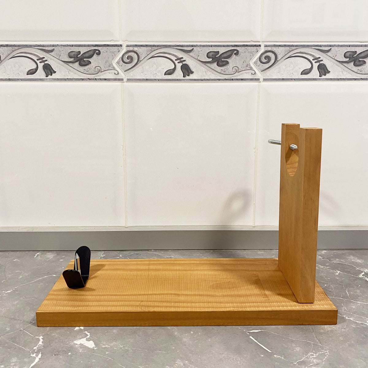 Jamonero madera herraje V + cuchillo jamonero 25cm (8)