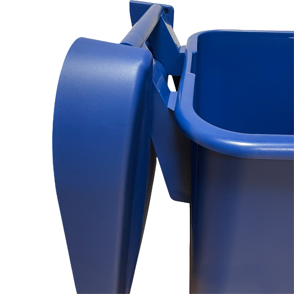 Contenedor de reciclaje papel y cartón 110L azul con ruedas (7)