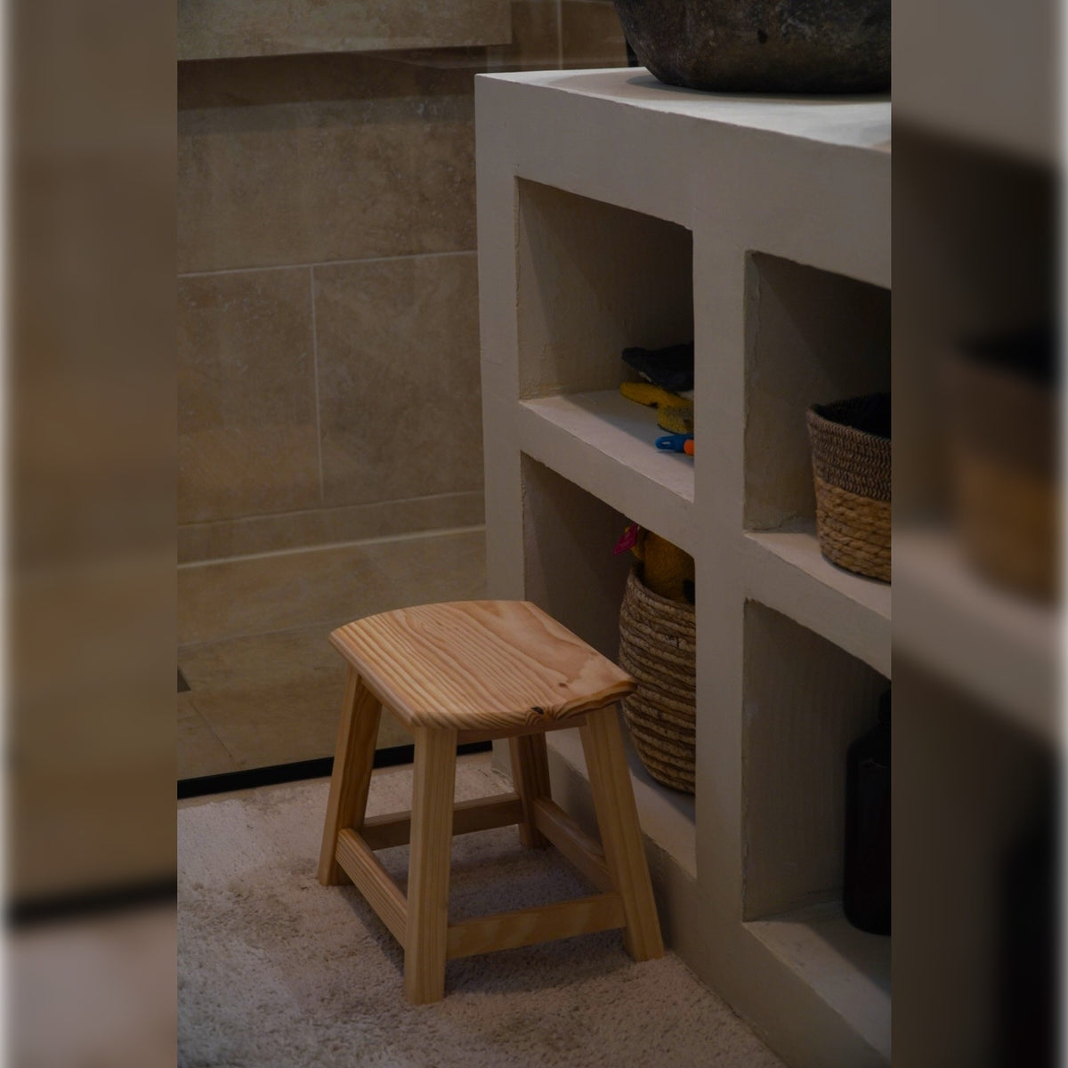 Taburete oval madera sin barniz 36x29x30 cm (8)