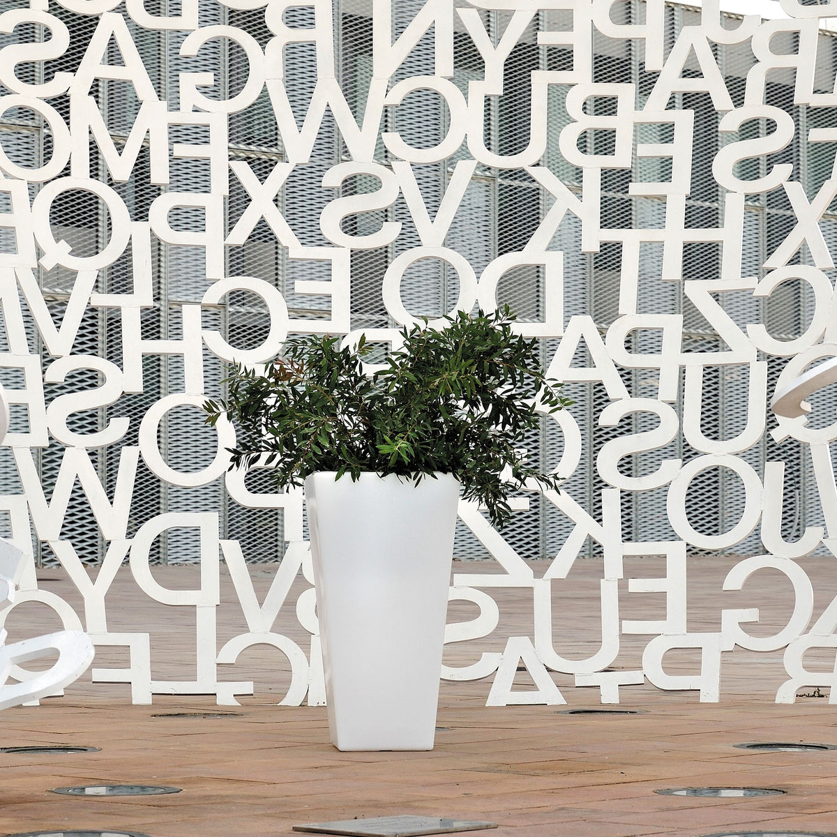Maceta Civic Ø40x80 cm blanca (5)