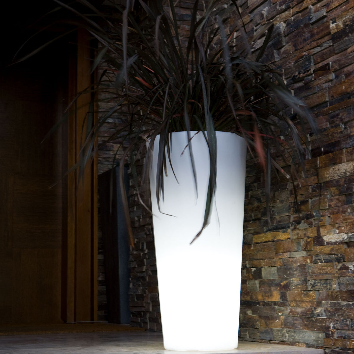 Maceta Laur-i Luz iluminada Ø40x80 cm (4)