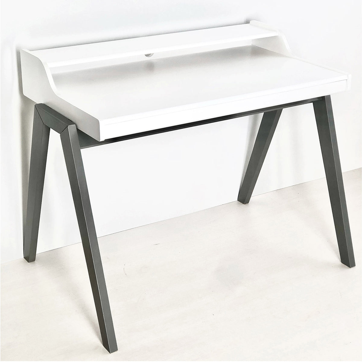 Mesa escritorio Nere color blanco con patas grises 110x86x75cm (4)