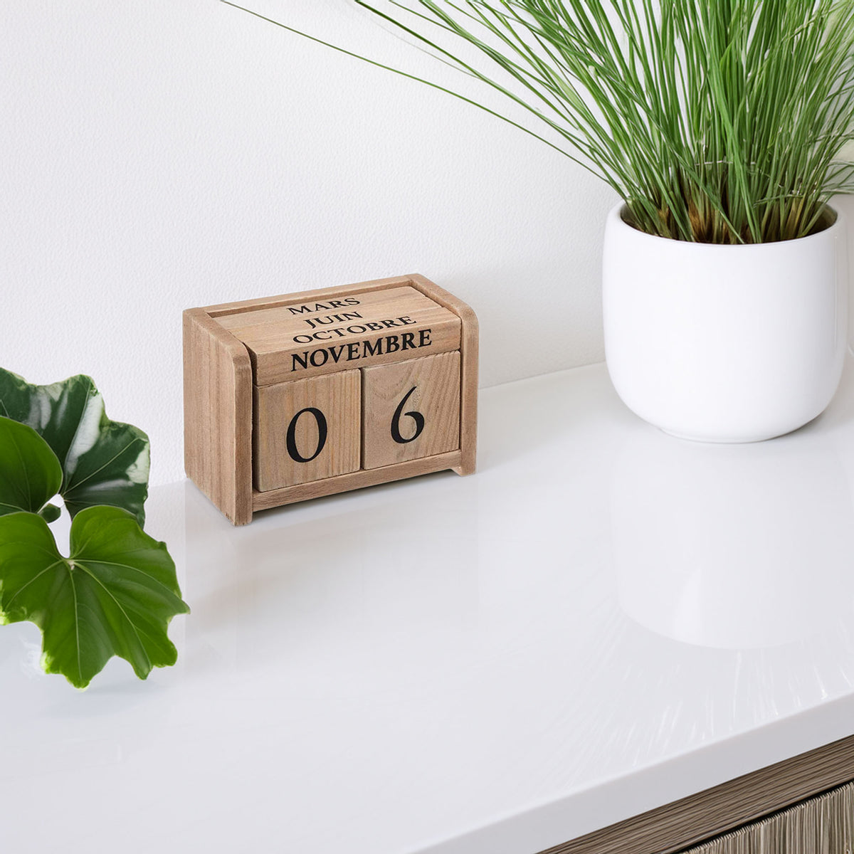 Calendario de madera colonial decorativo 7,5x5x11cm (4)