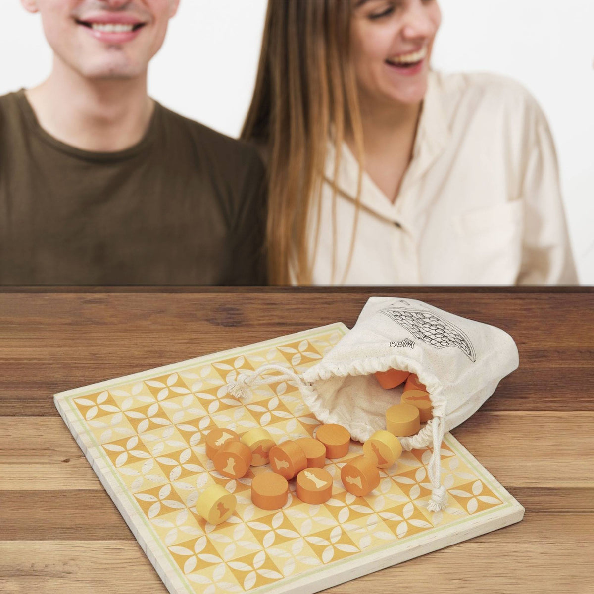 Juego de ajedrez con piezas y tablero de madera (4)