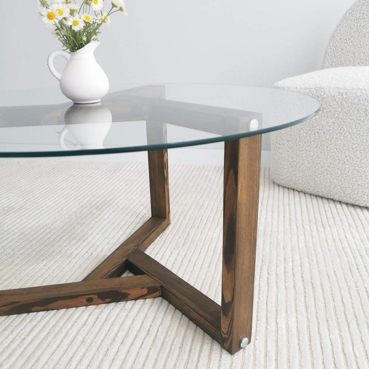 Mesa de centro vidrio templado y pino macizo color nogal Ø75x40cm (6)