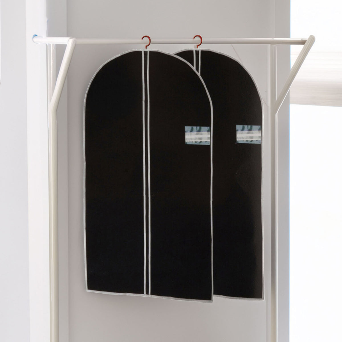 Juego de 2 cubrevestidos TNT 45g 60x150cm negro con cremallera (4)