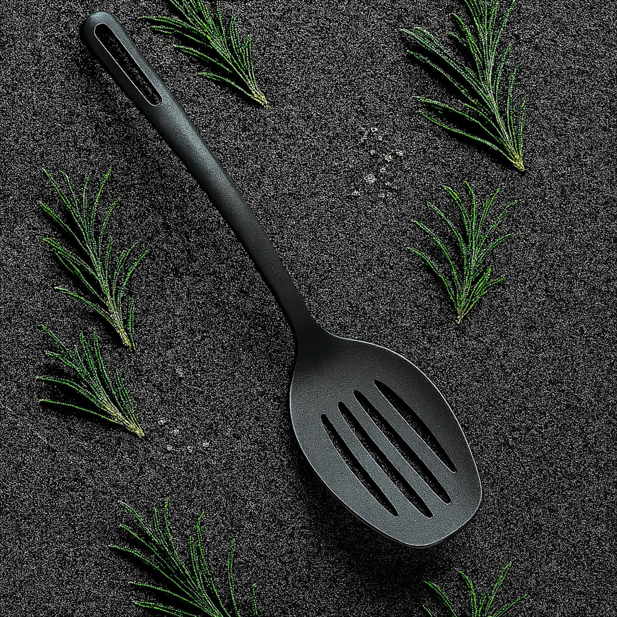 Cuchara ranurada de cocina PBT color negro 30,3x9,5cm (4)