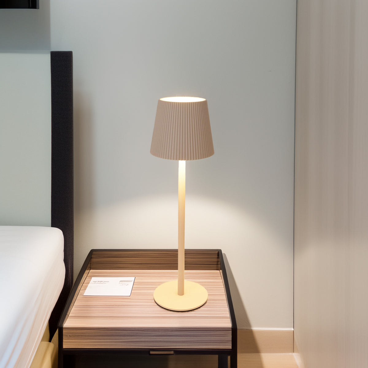 Lámpara de mesa LED recargable crema 4 niveles brillo Ø10,5x36cm (4)
