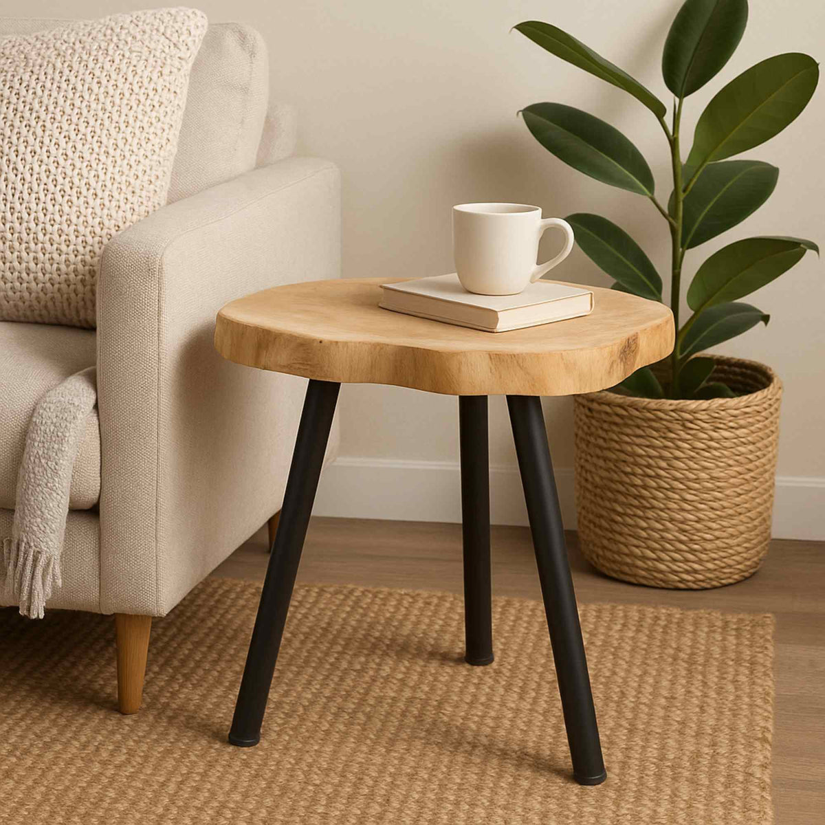 Mesa auxiliar de teca desmontable con patas de metal negro (3)