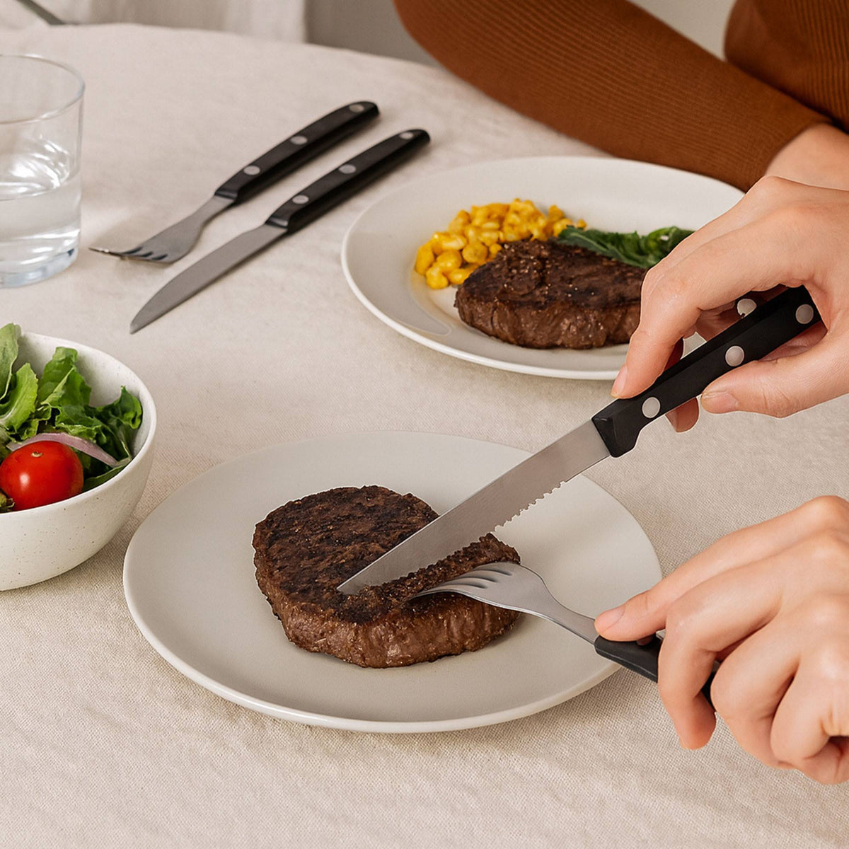 Juego 12 pzs cuchillos y tenedores carne inox negro (4)