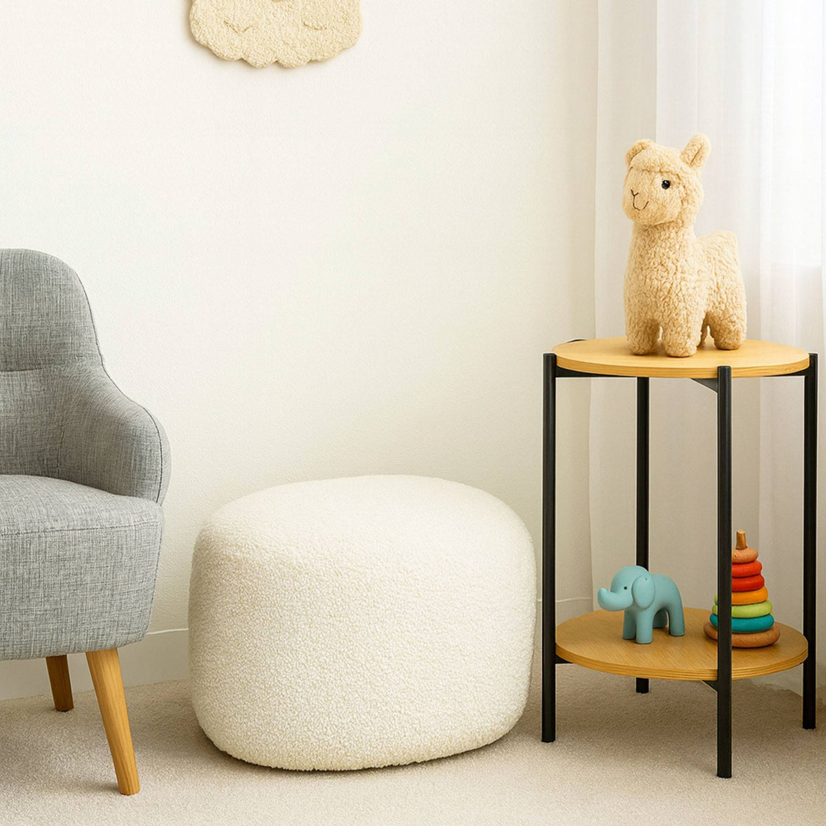 Puff infantil de peluche blanco 57x46x32cm (3)