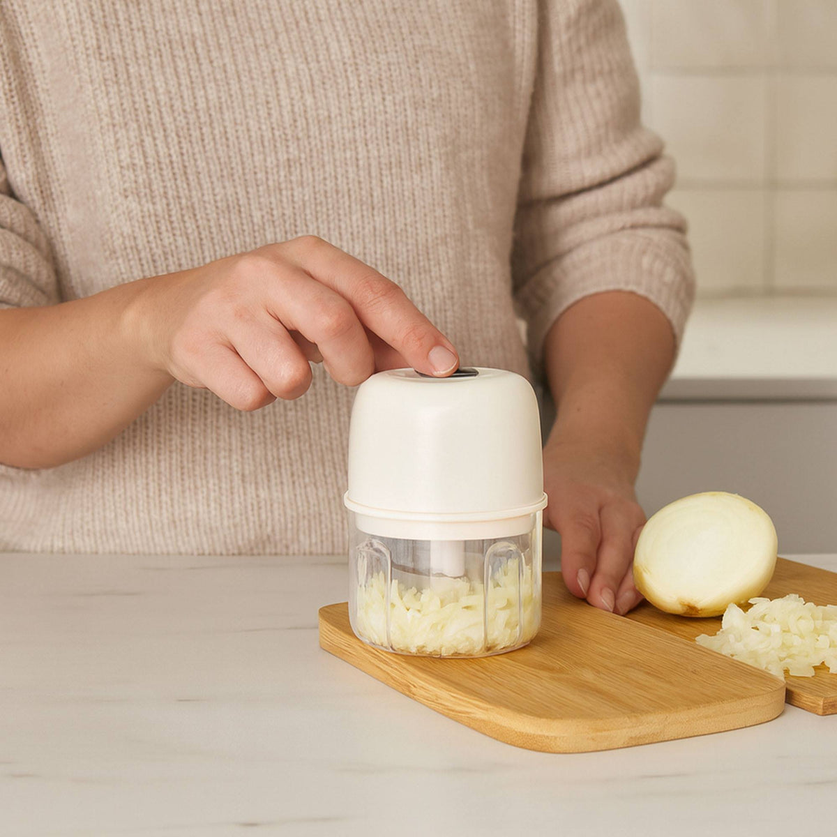 Cortador verduras eléctrico 2 cuchillas inox Crema Ø9cm (4)