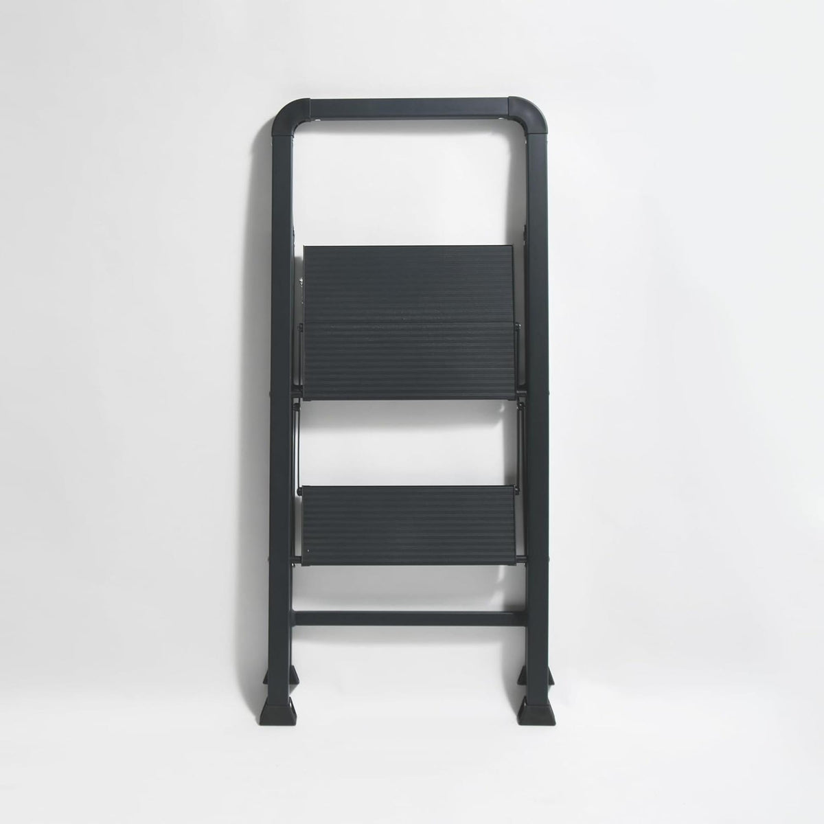 Escalera plegable 2 escalones acero color negro 47,5x42,5x85cm (6)