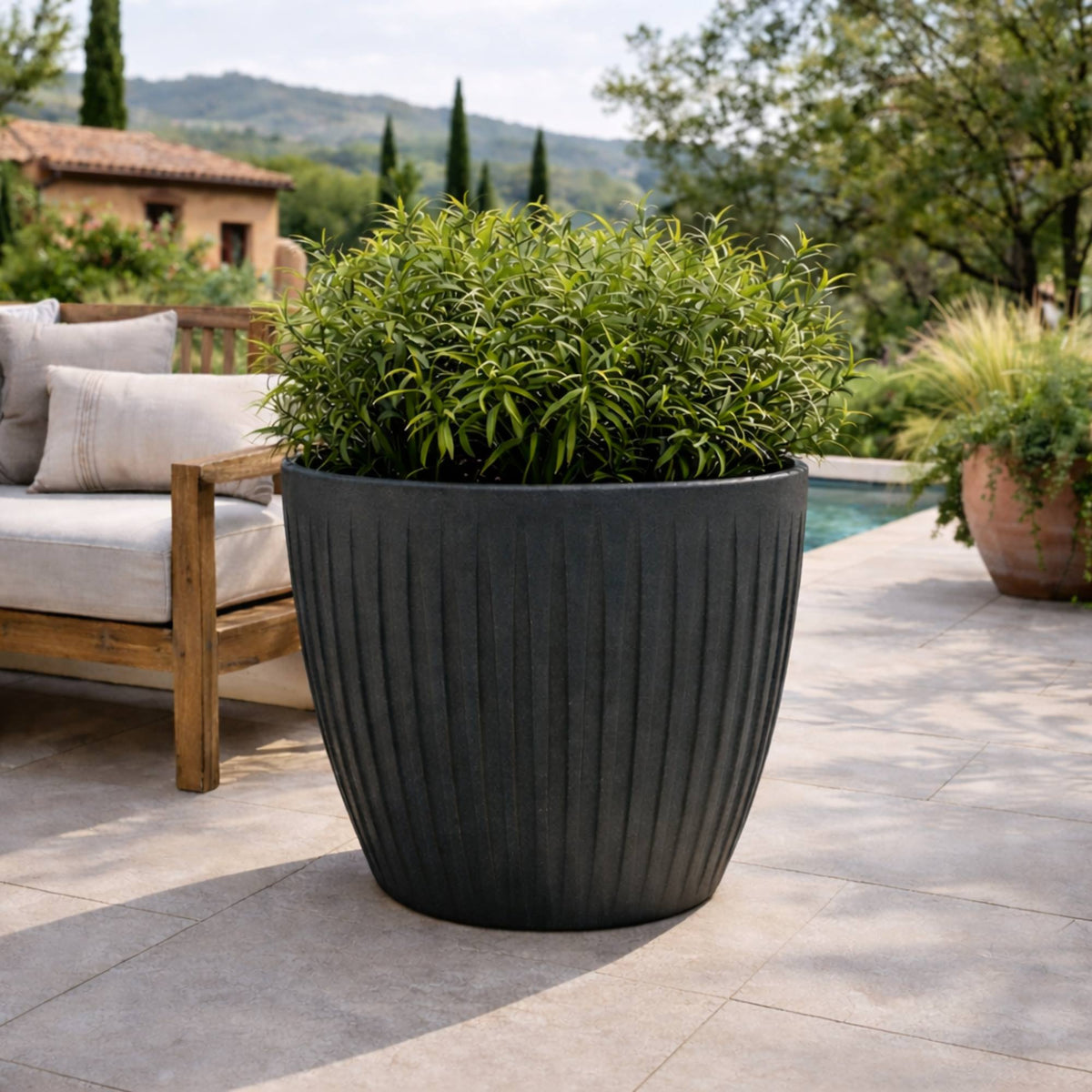 Maceta rotomoldeo Latia Round grafito granito Ø60x58cm (3)