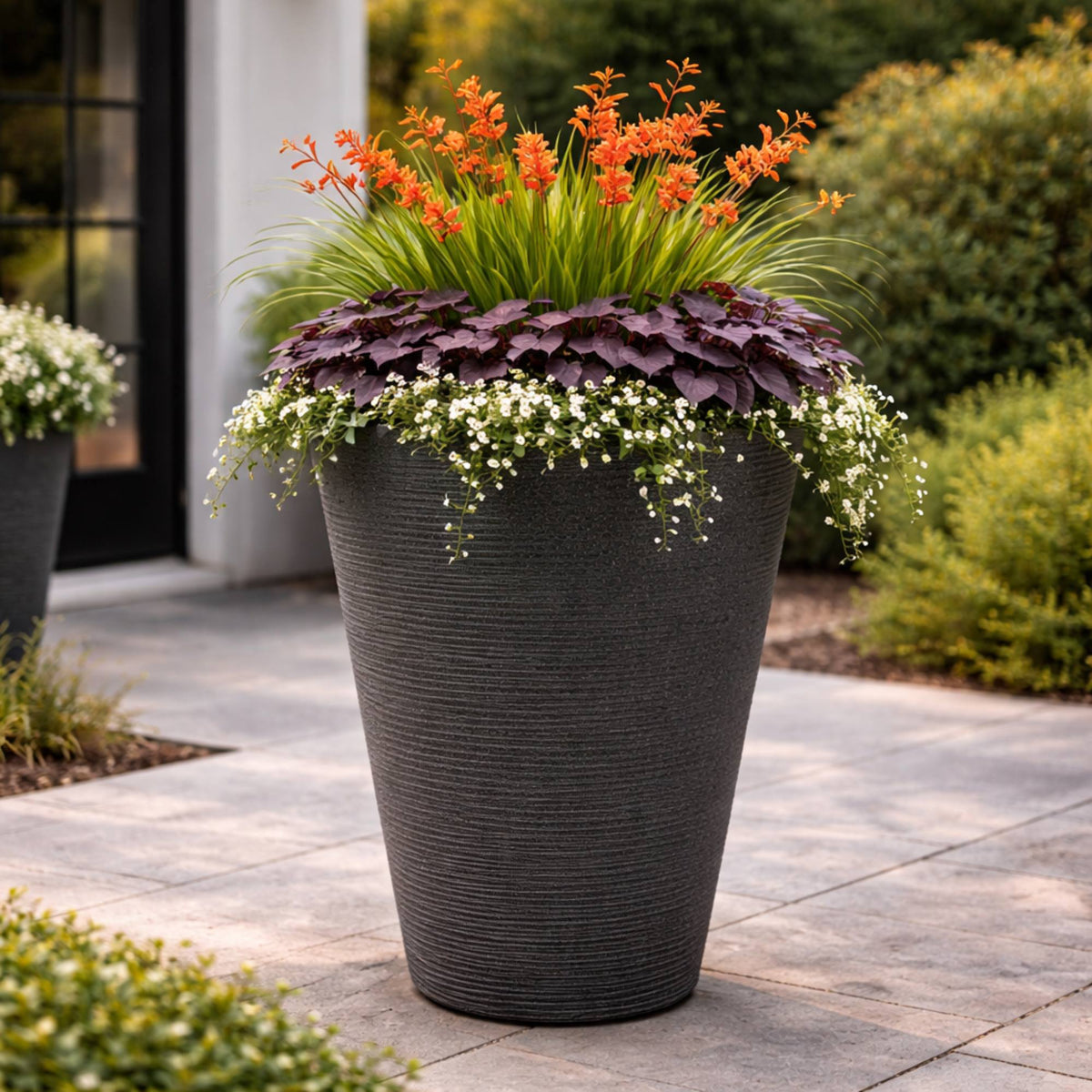Maceta rotomoldeo Tubra Round negro granito Ø48x60cm (4)