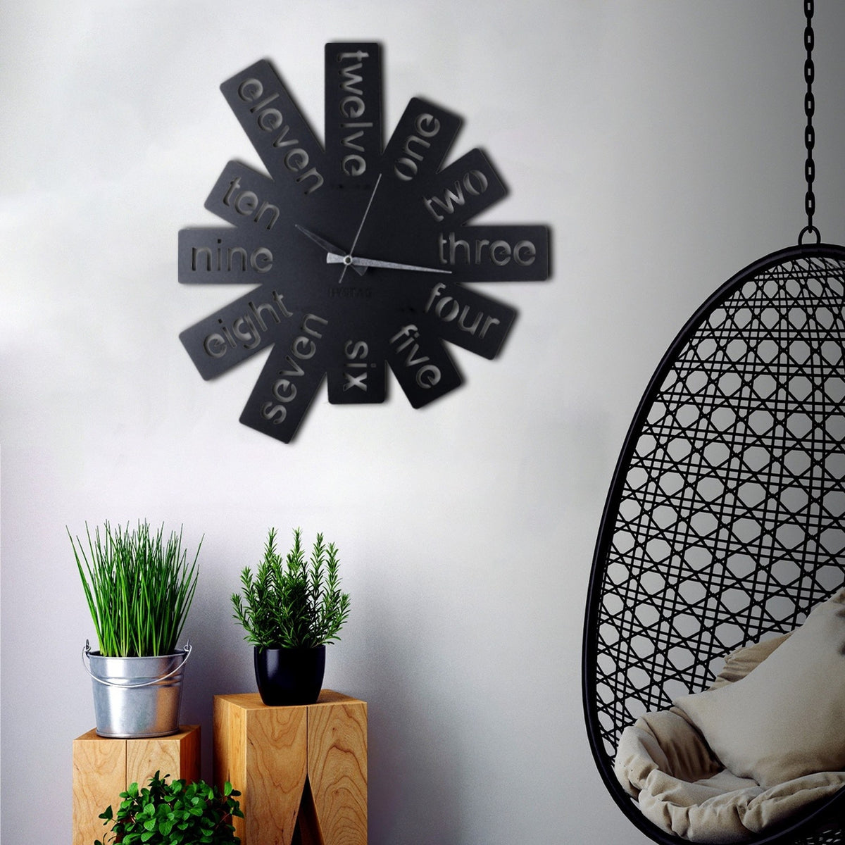 Reloj de pared metal decorativo números en inglés 50 cm (6)